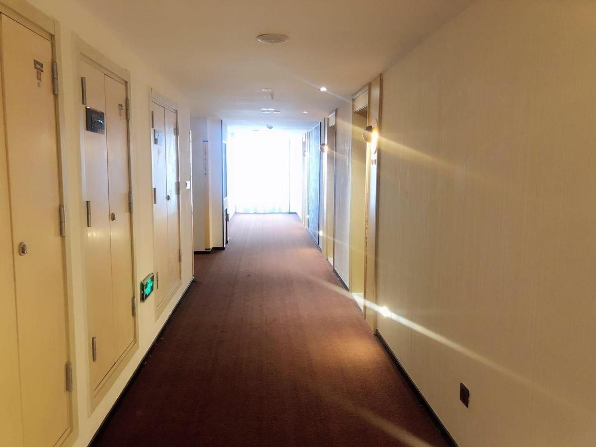Iu Hotel Guiyang Olympic Sports Center China Resources Vientiane エクステリア 写真