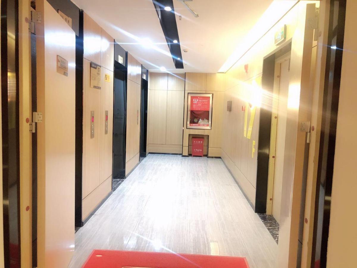 Iu Hotel Guiyang Olympic Sports Center China Resources Vientiane エクステリア 写真
